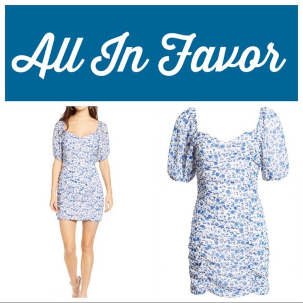 All In Favor Floral Dress Blue and White Size M